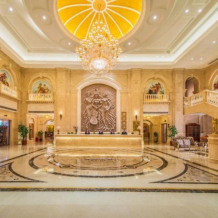 Vienna International Hotel Luogang Wanda Plaza Guangzhou Exterior photo