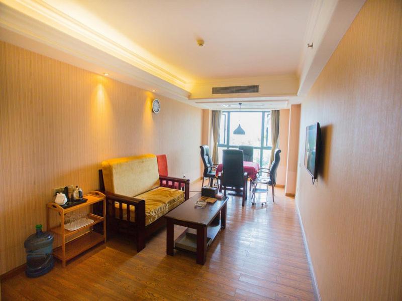 Vienna International Hotel Luogang Wanda Plaza Guangzhou Exterior photo